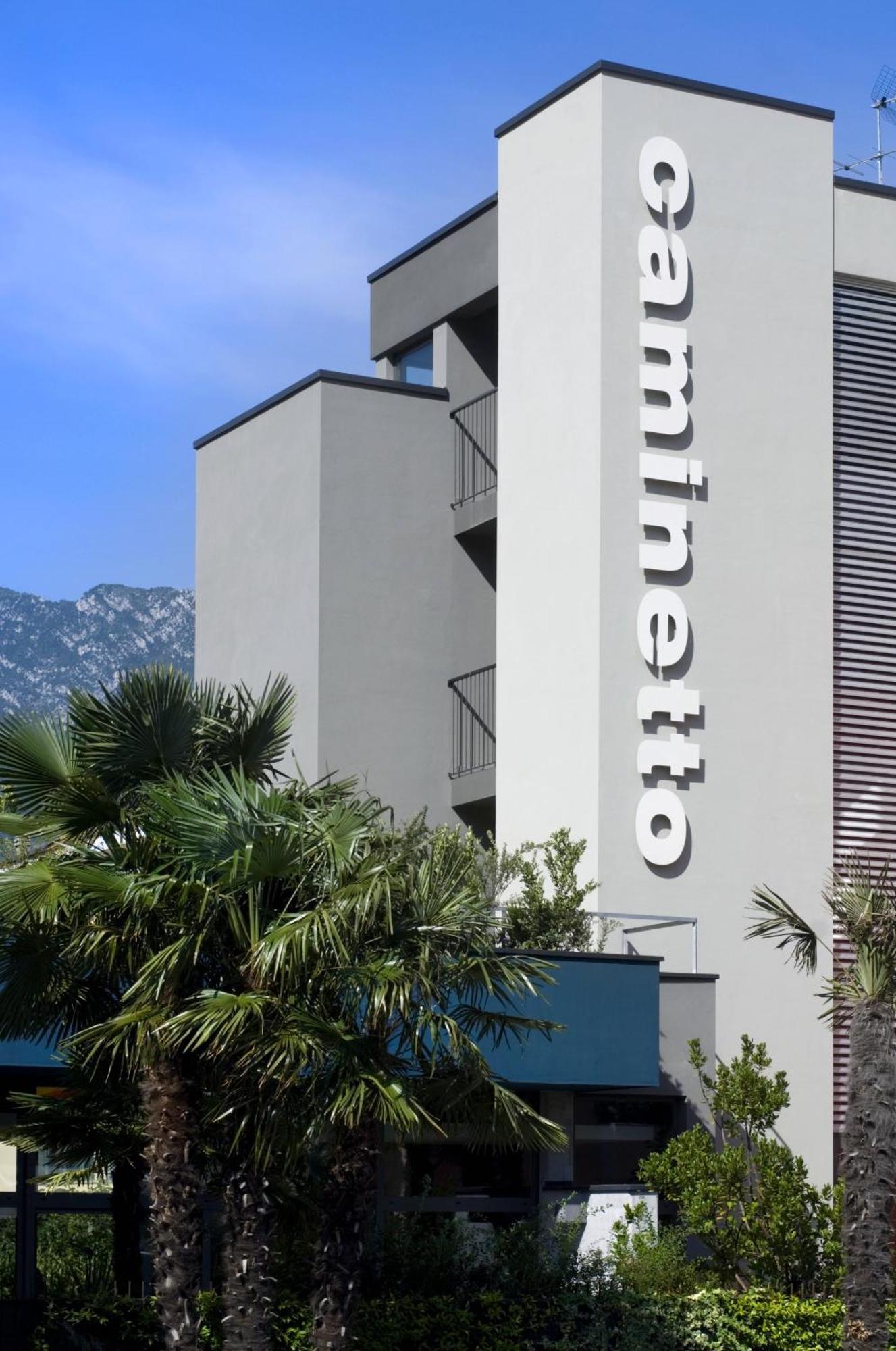 Albergo Al Caminetto Torbole Sul Garda Екстер'єр фото